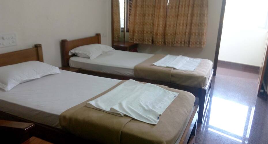 Hotel Ballal Tourist, Mangalore 4
